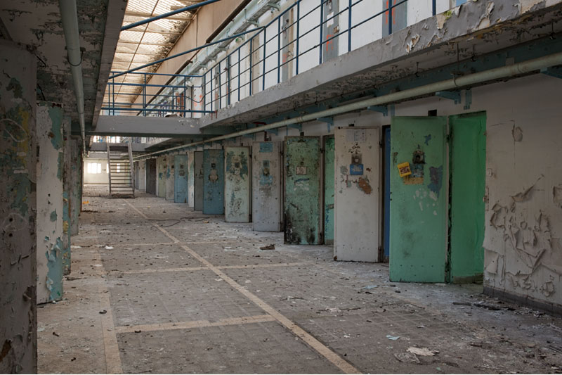 Prison H15 - Cellblock green doors
